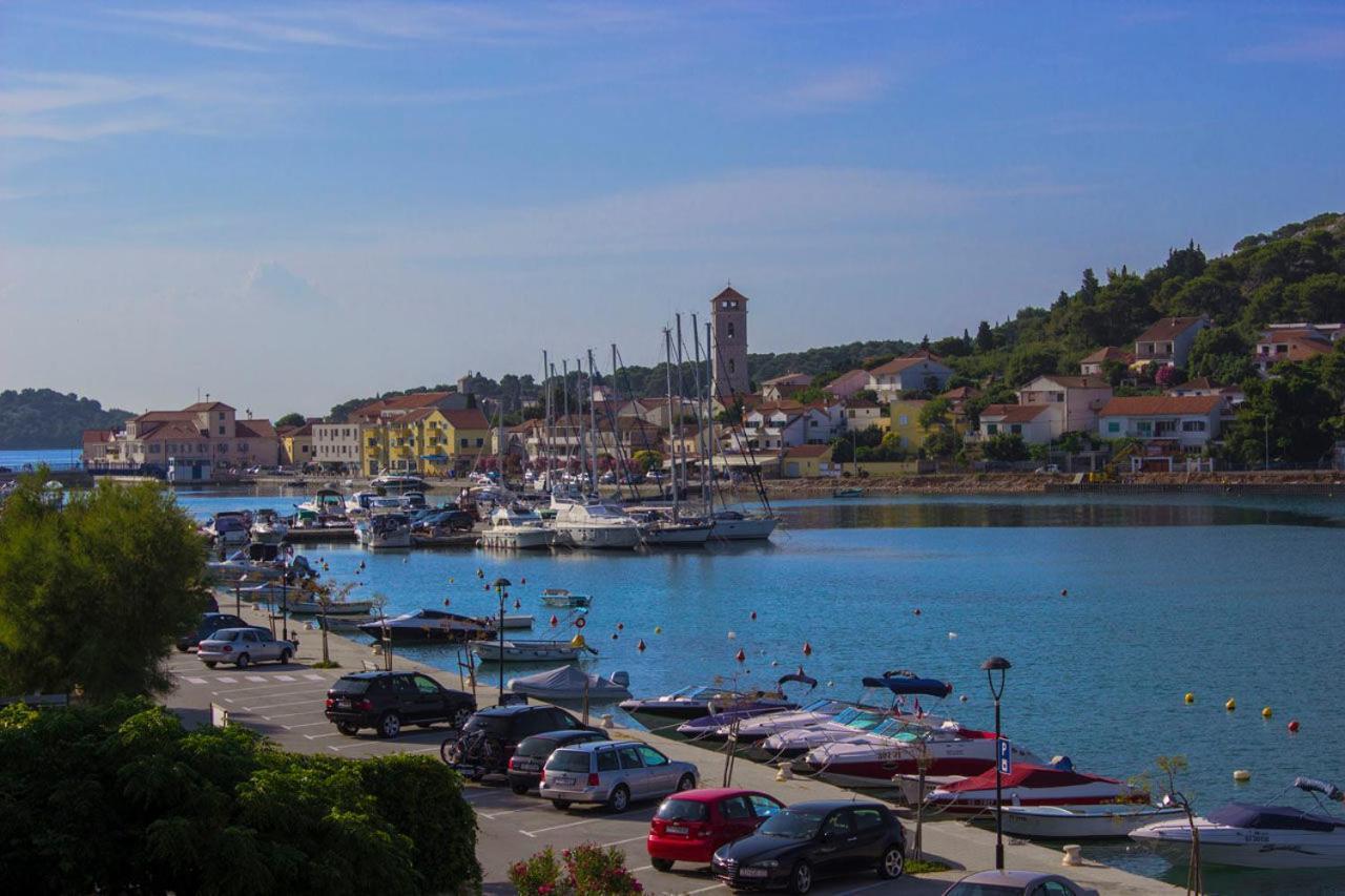 House Hotel Plava Laguna Tisno Kamer foto
