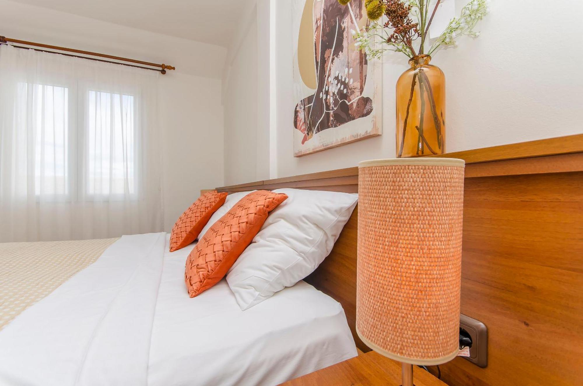 House Hotel Plava Laguna Tisno Buitenkant foto